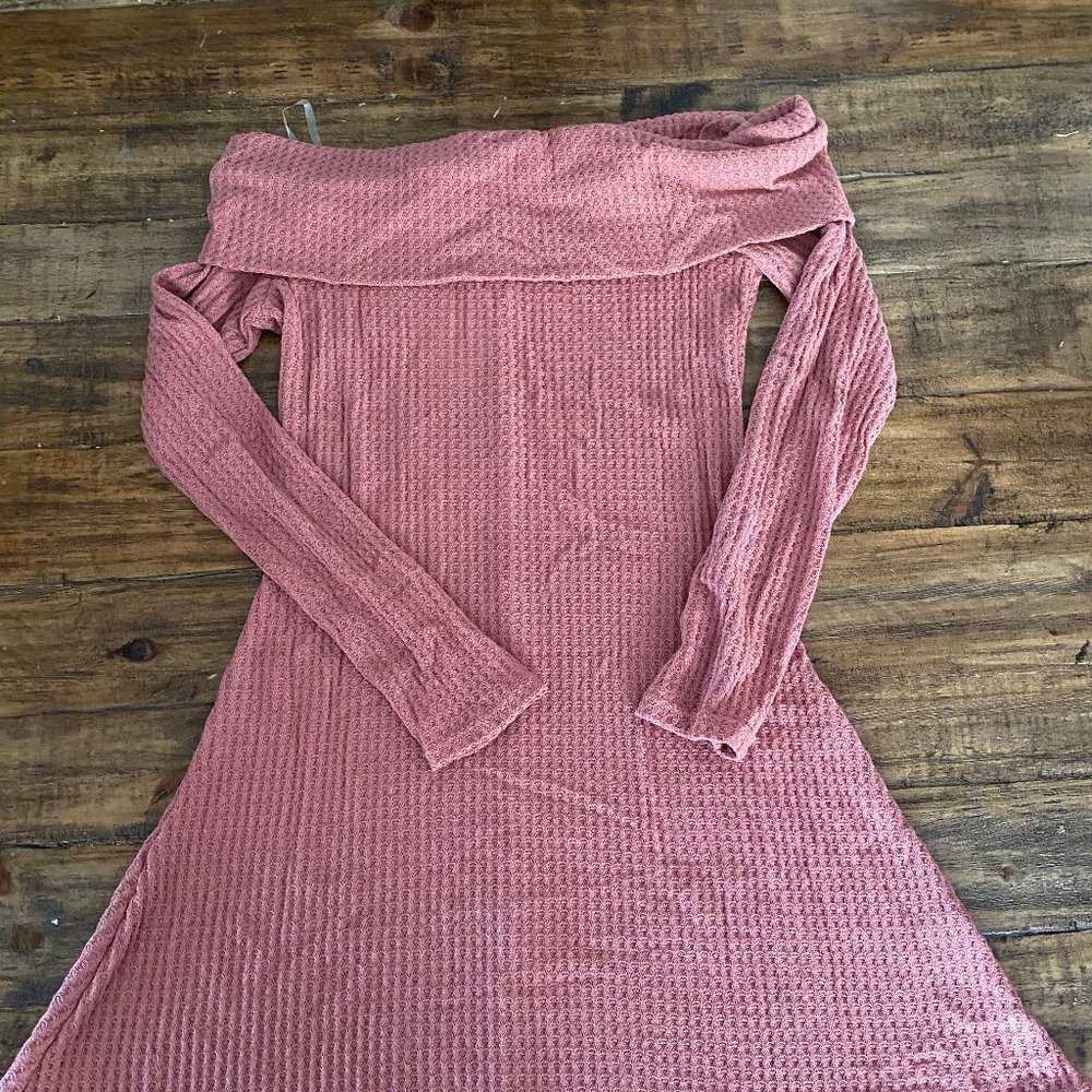 Charlotte Russe Long Sleeve Rose Dress